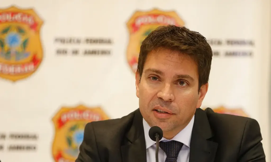 STF persegue adversários? Ramagem diz que sim e explica fuga aos EUA