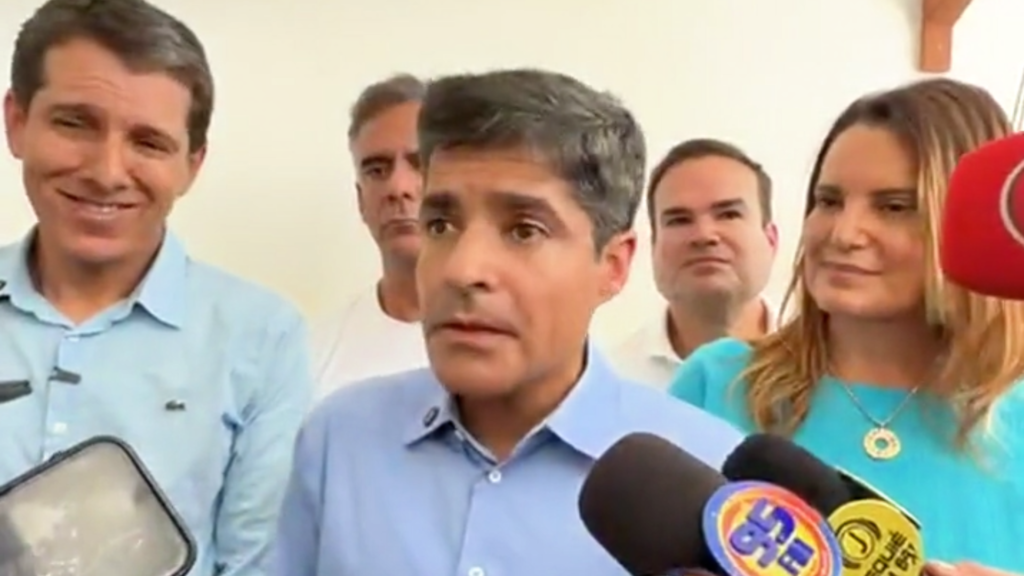 Convite ao vivo: ACM Neto chama Zé Cocá para ser vice e agita a Bahia