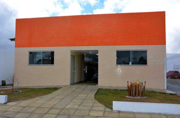 Pais denunciam desmilitarização repentina da Escola Pinto de Páca