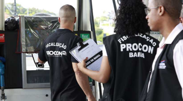 Procon notifica 111 postos de combustíveis e distribuidoras na Bahia, incluindo Vitória da Conquista
