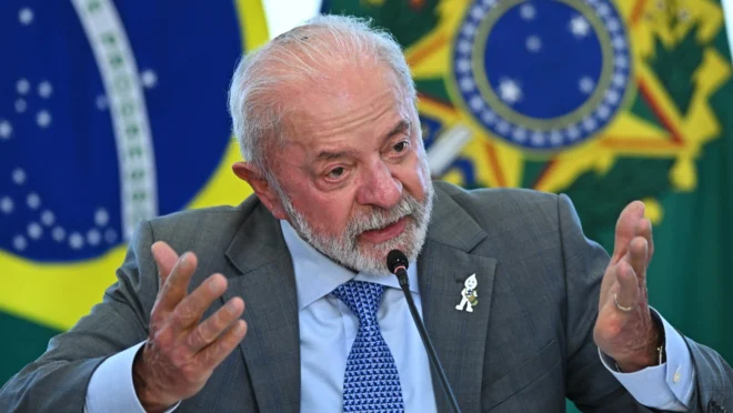 Governo recua em parte da “taxa das blusinhas” após pressão popular