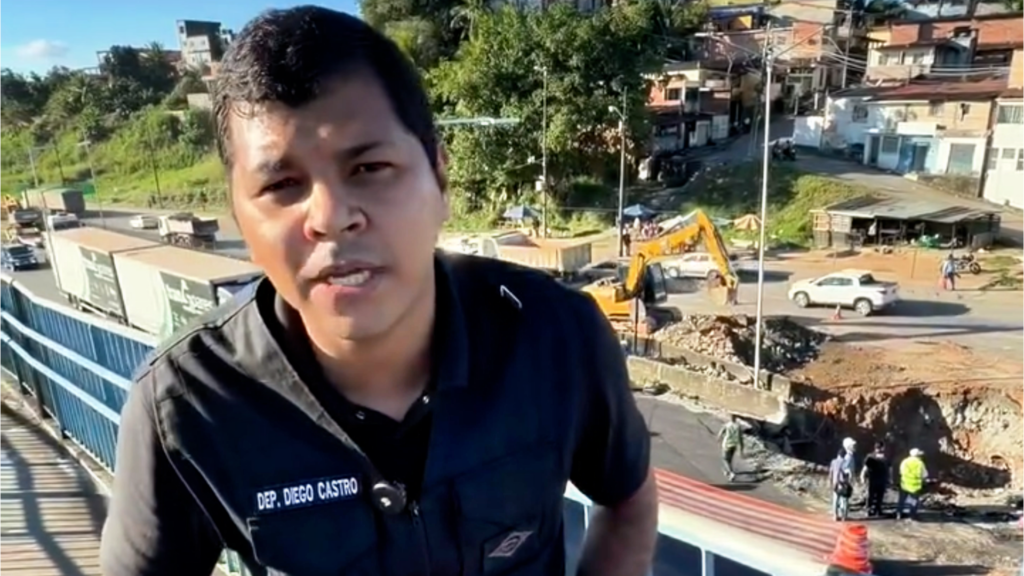 Cratera na BR-324: Diego Castro cobra obras e segurança em Simões Filho