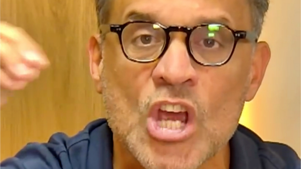 Zé Eduardo dispara contra Flávio Bolsonaro: “Crise cresce e favorece Lula”