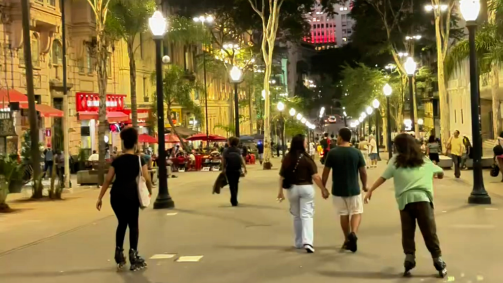Rua no Centro de São Paulo viraliza nas redes e reacende debate sobre revitalização e segurança