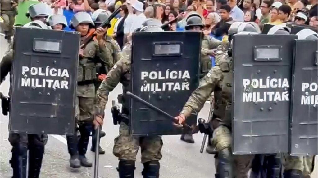 Forças de segurança abrem tradicional desfile de 7 de Setembro em Vitória da Conquista