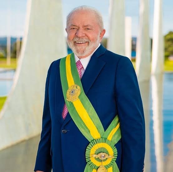 Lula vence Flávio Bolsonaro no segundo turno e garante novo mandato na Presidência